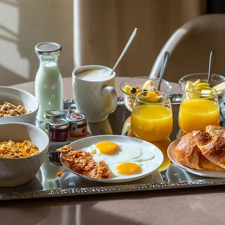 게스트하우스 Residenza Pierret 4*